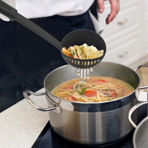 Chochla do zupy z cedzakiem czarna BLACKLINE 150ml 30.5cm ORION 144905