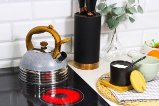 Czajnik stalowy z gwizdkiem na indukcję 2.5L szary marmurek uchwyt drewno BRUNBESTE BB-2477