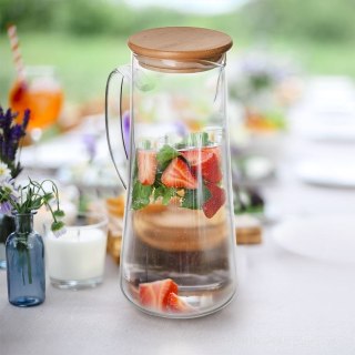 Dzbanek szklany na napoje sok wodę herbatę z pokrywką 1.35L stołowy ORION 126645