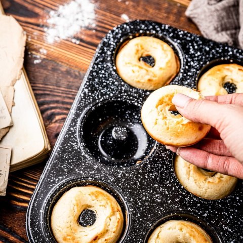 FORMA DO PIECZENIA 6 MUFFINÓW BABECZEK Z POWŁOKĄ NIEPRZYWIERALNĄ KLAUSBERG KB-7840