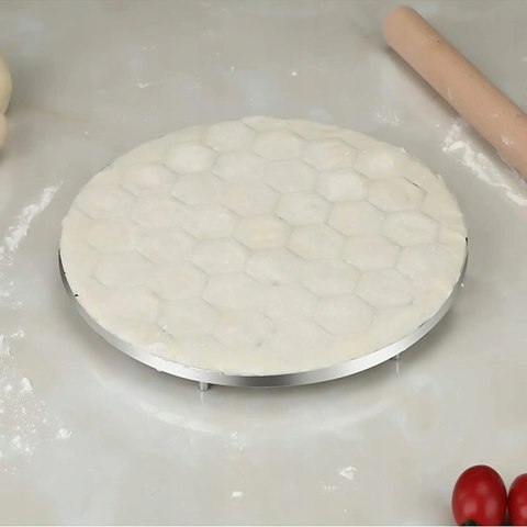 Metalowa forma do pierogów uszek pierożnica foremka na pierogi wykrawacz BRUNBESTE BB-2880