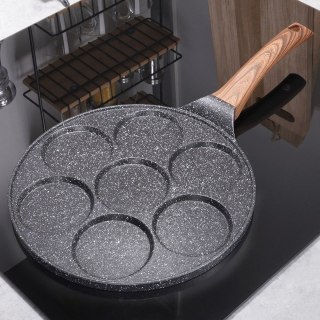 Patelnia granitowa do jajek sadzonych placków pancakes 7 otworów BLACK&WOOD 26 cm VILDE 199007