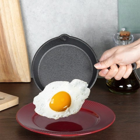 Patelnia żeliwna indukcja ciężka CAST LINE mała 15 cm VILDE 199033