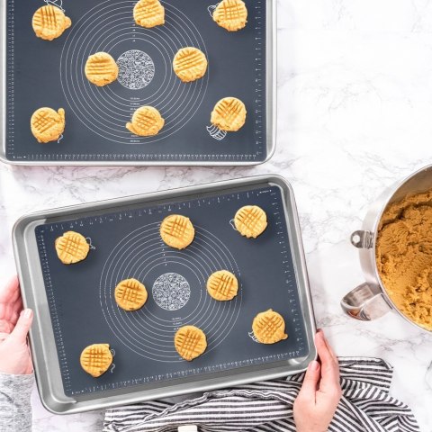 Stolnica do ciasta silikonowa mata kuchenna gruba duża 64x45cm XXL VILDE 279002