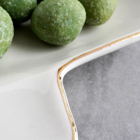 Talerz porcelanowy do serwowania przekąsek choinka 20x16.5cm VILDE 139095