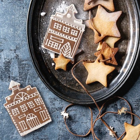 Wykrawacz do ciastek stalowy domek 10 cm ORION 127494